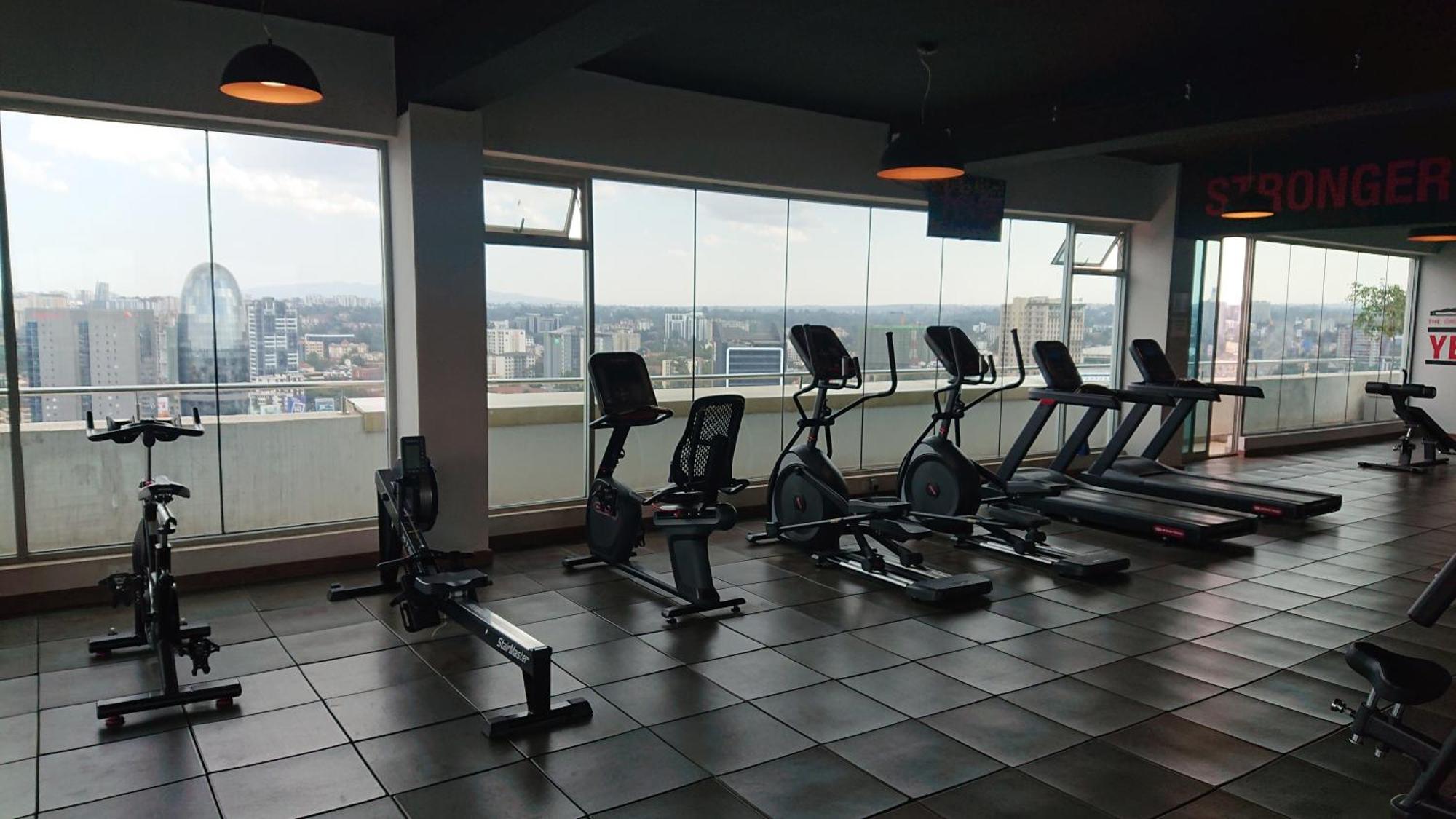 Апартаменти Luxury Skynest With Gym And Pool In Westlands Найробі Екстер'єр фото